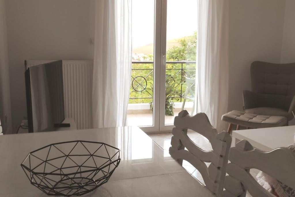 Διαμέρισμα Ιδανικό Για Εξορμήσεις Apartman Eleúsza Kültér fotó