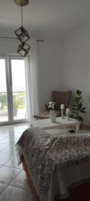 Διαμέρισμα Ιδανικό Για Εξορμήσεις Apartman Eleúsza Kültér fotó